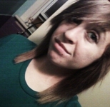 call me chloe (:
